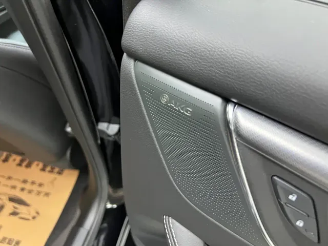 Cadillac CT5 — Фото автомобиля 15
