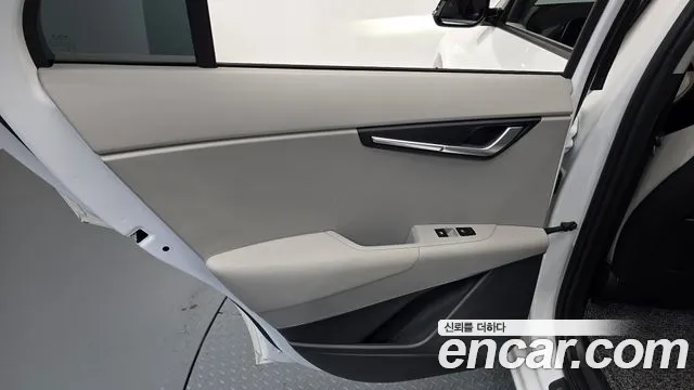 Kia Niro Niro (New) — Фото автомобиля 14