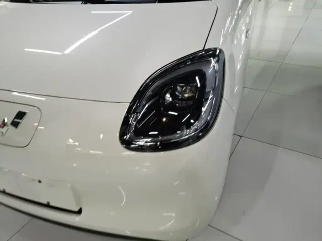 Wuling Hongguang Mini EV — Фото автомобиля 23