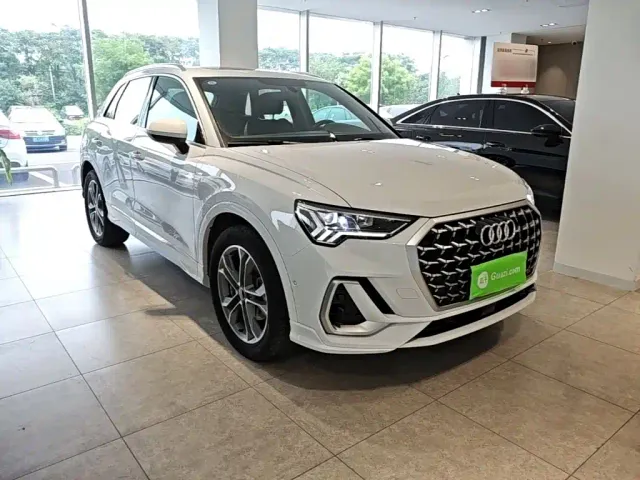 Audi Q3 — Фото автомобиля 3