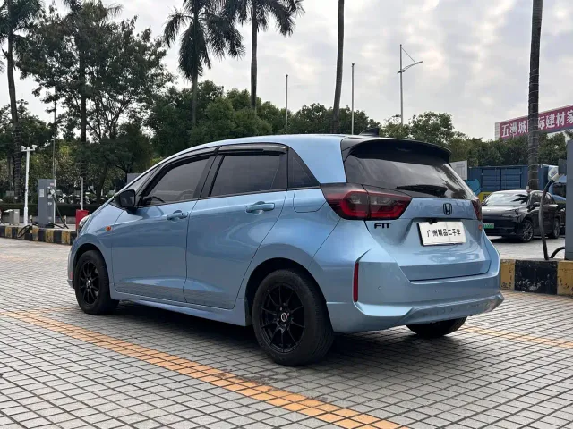 Honda Fit — Фото автомобиля 6