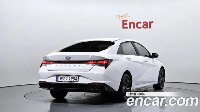 Hyundai Avante CN7 — Фото автомобиля 2
