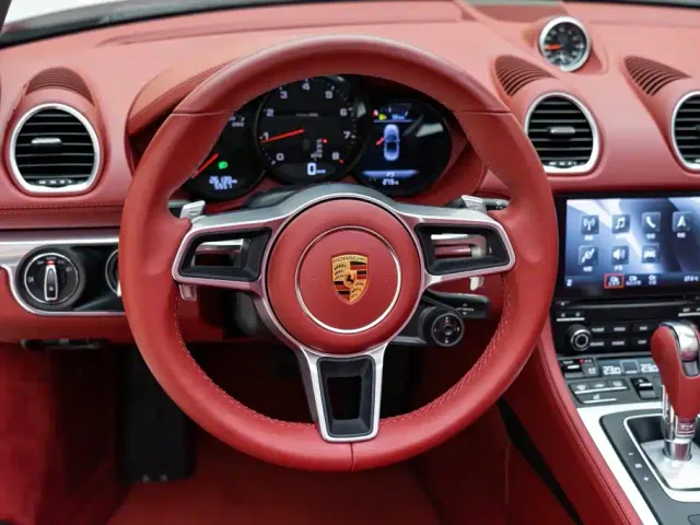 Porsche 718 — Фото автомобиля 13