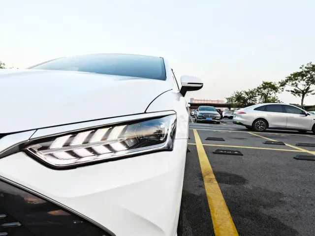 BYD Qin PLUS — Фото автомобиля 25