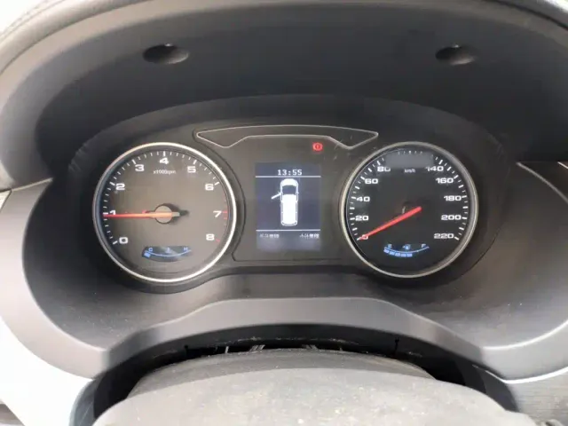 JAC Refine M3 — Фото автомобиля 3