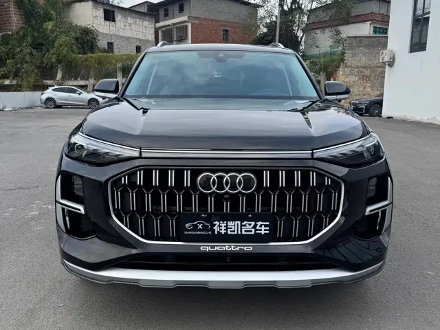 Audi Q6 — Фото автомобиля 2