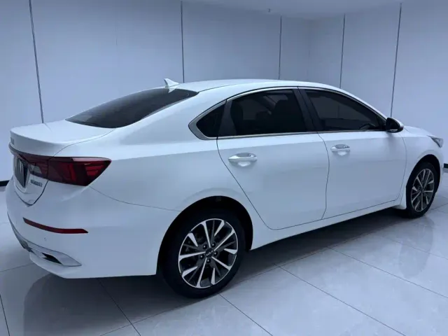 Kia K3 — Фото автомобиля 4