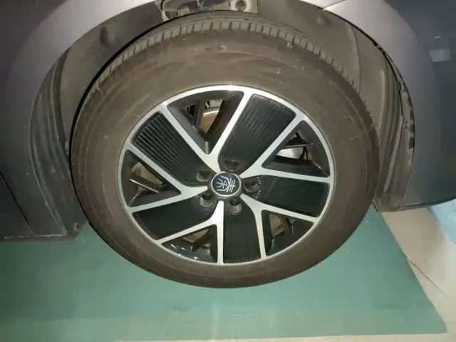 BYD Qin L — Фото автомобиля 25