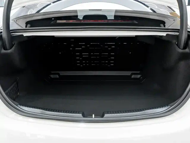 Mercedes-Benz C-Class — Фото автомобиля 12