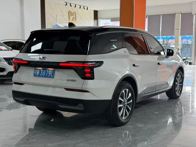 Ford Edge — Фото автомобиля 19