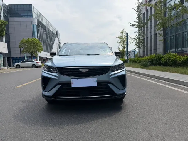 Geely Binyue — Фото автомобиля 2