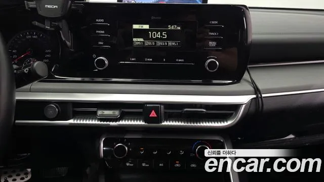 Kia K5 K5 3 поколение 2.0 LPI(Для проката) — Фото автомобиля 16