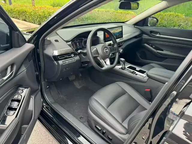 Nissan Teana — Фото автомобиля 4