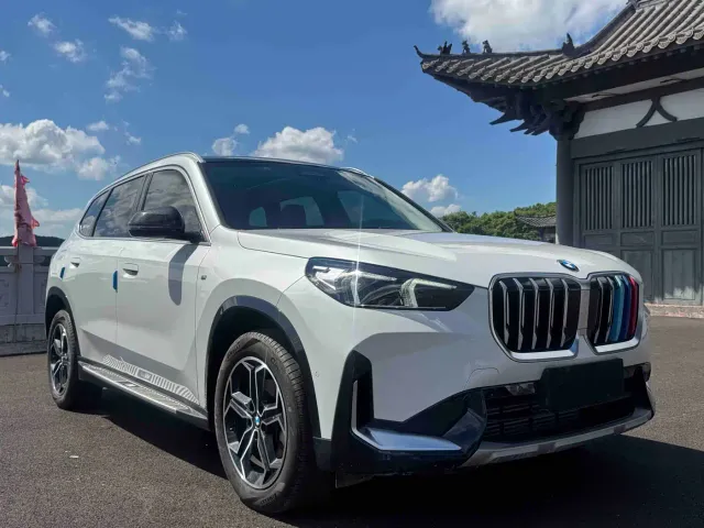 BMW X1 — Фото автомобиля 3
