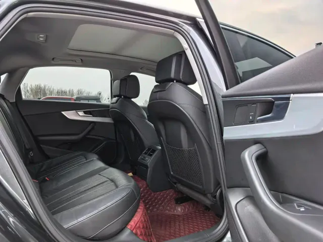 Audi A4L — Фото автомобиля 11