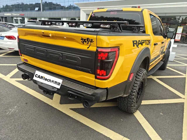 Ford F-150 Raptor — Фото автомобиля 4