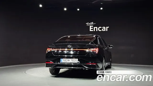 Hyundai Avante CN7 — Фото автомобиля 4