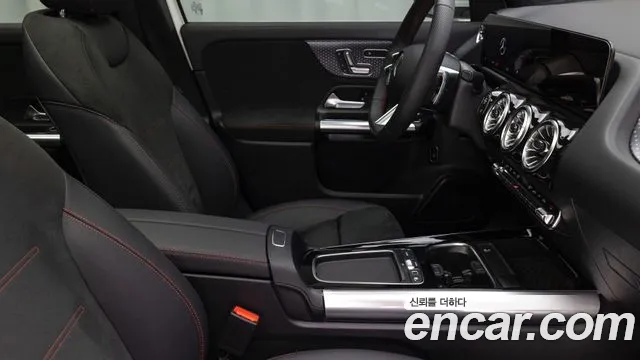 Mercedes-Benz GLA-Class H247 — Фото автомобиля 9
