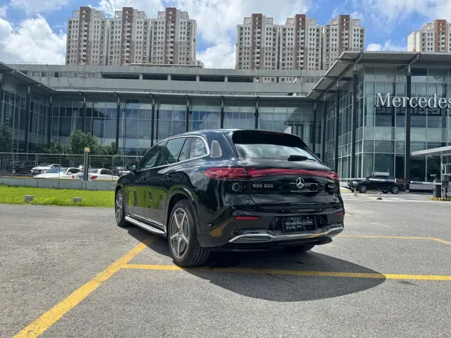 Mercedes-Benz EQS SUV — Фото автомобиля 21
