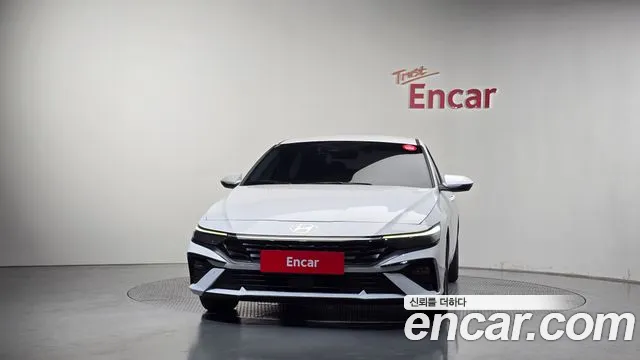 Hyundai AVANTE Новый Avante (CN7) — Фото автомобиля 3