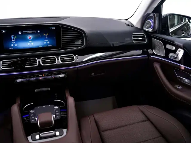 Mercedes-Benz GLE-Class — Фото автомобиля 30