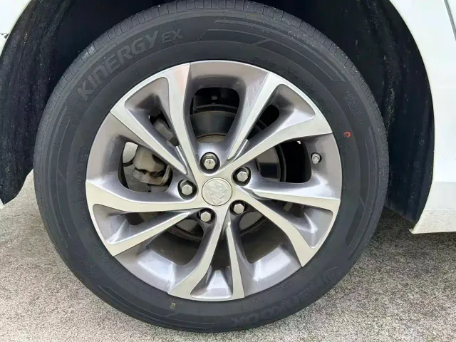 Buick Verano — Фото автомобиля 19