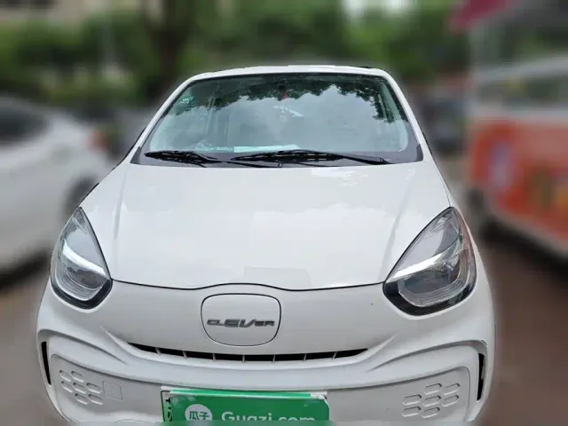 Roewe Clever — Фото автомобиля 2
