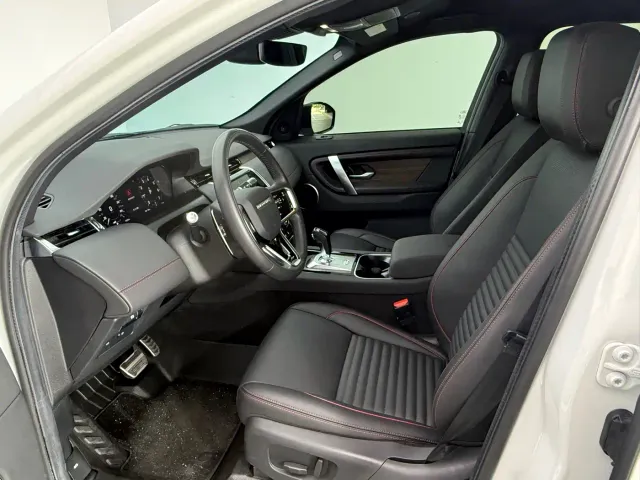 Land Rover Discovery Sport — Фото автомобиля 8