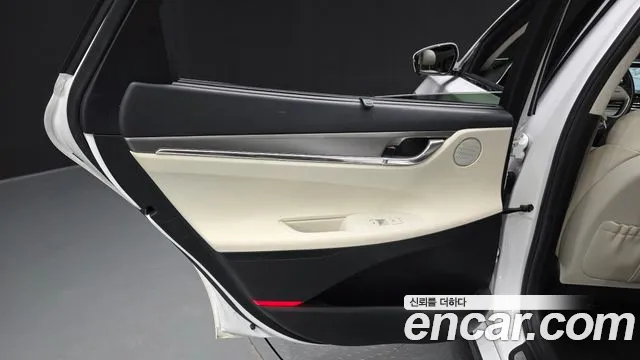 Hyundai Grandeur (New) Hybrid — Фото автомобиля 14