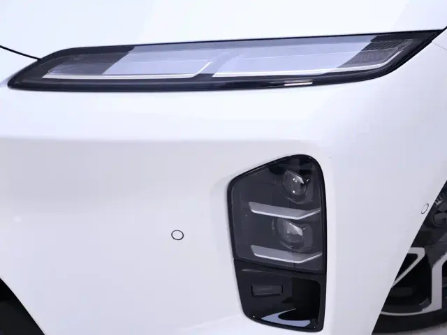 Nio ET5 Touring — Фото автомобиля 4
