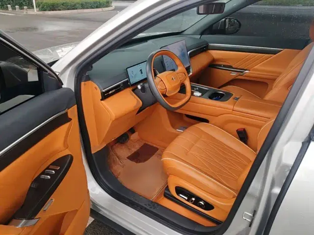 Dongfeng eπ 008 — Фото автомобиля 11