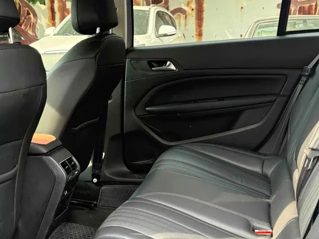 Peugeot 408 — Фото автомобиля 13
