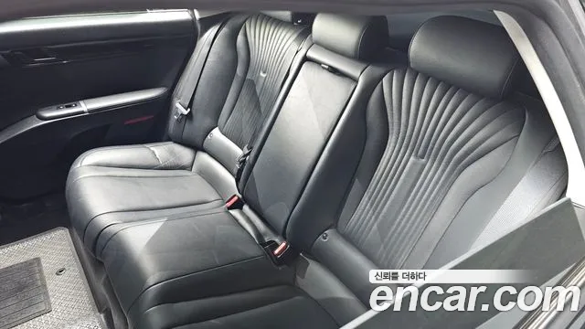 Hyundai Grandeur GN7 — Фото автомобиля 30