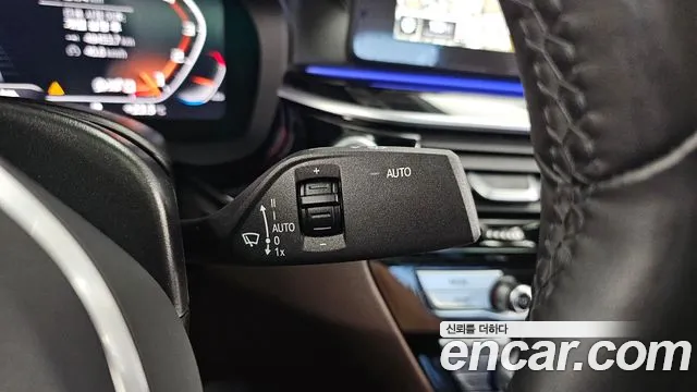 BMW 5 Series G30 — Фото автомобиля 29