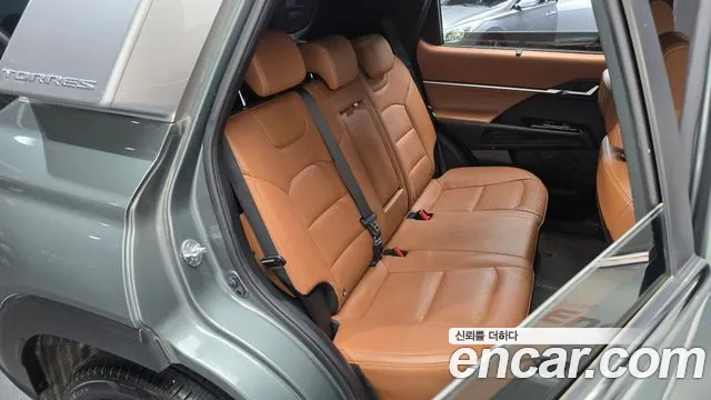 KGM Torres — Фото автомобиля 12
