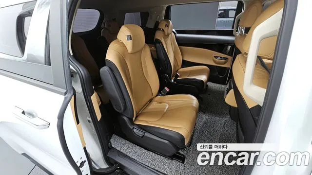 Kia Canival Carnival 4 поколение Бензин 9 мест Prestige — Фото автомобиля 12