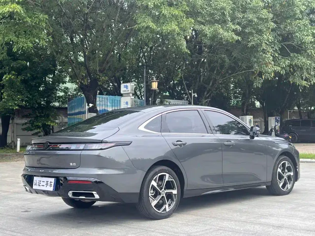 Changan Eado — Фото автомобиля 11