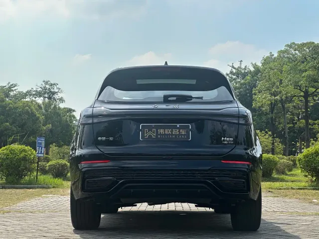 Hongqi HS5 — Фото автомобиля 5
