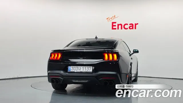 Ford Mustang 7th Gen — Фото автомобиля 4
