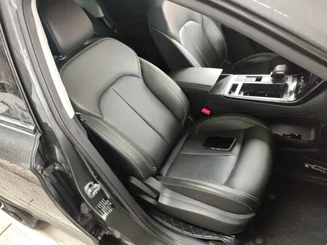 Roewe RX5 — Фото автомобиля 24