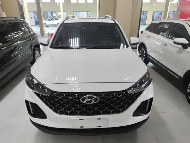 Hyundai ix35 — Фото автомобиля 3