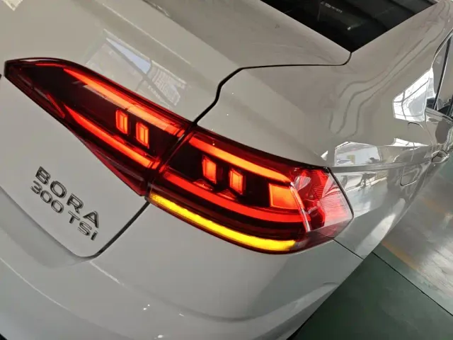 Volkswagen Bora — Фото автомобиля 23