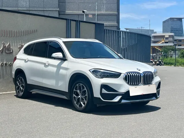 BMW X1 — Фото автомобиля 3