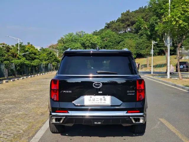 GAC Trumpchi GS8 — Фото автомобиля 9