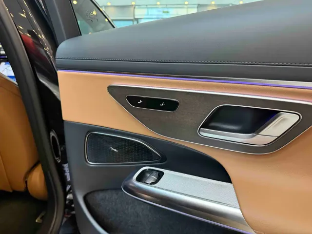 Mercedes-Benz E-Class — Фото автомобиля 9