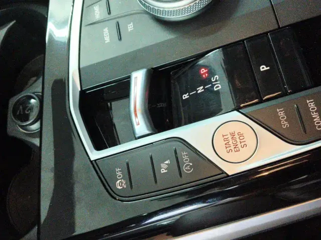 BMW 3 Series — Фото автомобиля 10