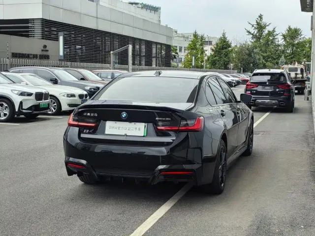 BMW i3 — Фото автомобиля 5