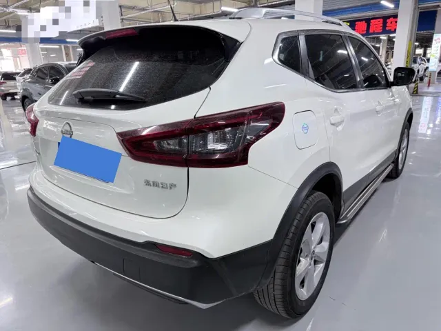Nissan Qashqai — Фото автомобиля 20