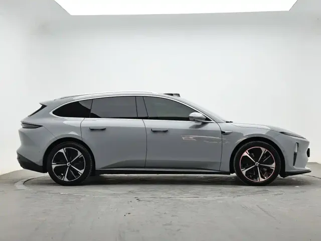 Nio ET5 Touring — Фото автомобиля 5
