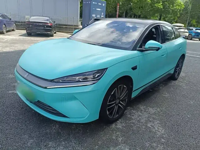 Фотография автомобиля — BYD Qin L